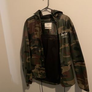 HERSCHEL wind and rain coat